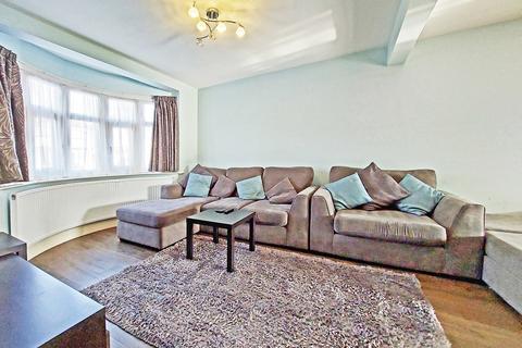 43 Warden Avenue, Harrow, HA2 9LL