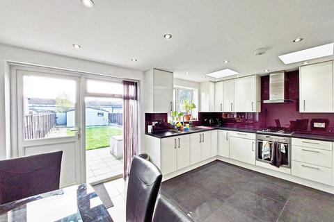 43 Warden Avenue, Harrow, HA2 9LL