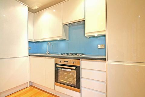 1 bedroom flat to rent, Strode Road, Fulham SW6