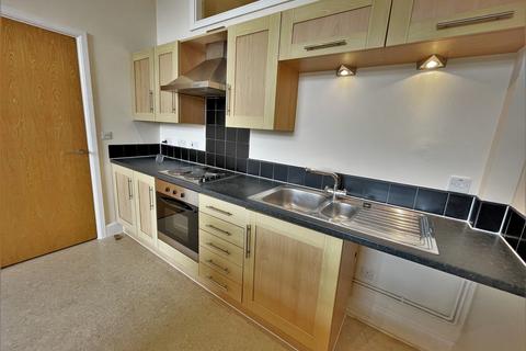 2 bedroom flat to rent, Apartment 52, Savile Court, Savile Street, Huddersfield, HD3 4JT