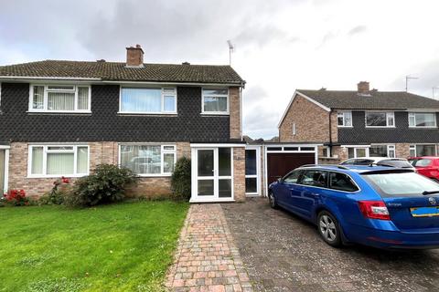 3 bedroom semi-detached house to rent, Court Gardens, Hempsted , Gloucester