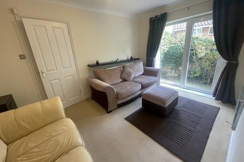 4 bedroom semi-detached house to rent, Rough Common Road, Canterbury CT2