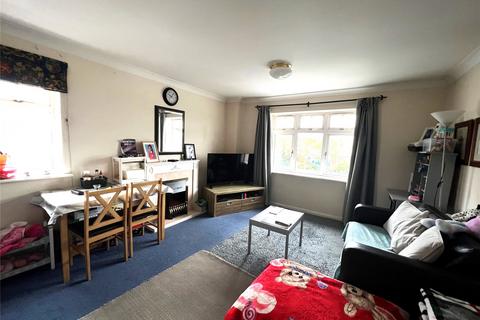 2 bedroom flat for sale, Silchester Court, Ashford TW15