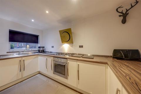 1 bedroom flat for sale, Linden Lea, Rawtenstall, Rossendale