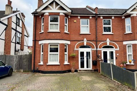 4 bedroom semi-detached house for sale, Park Lane, Wallington