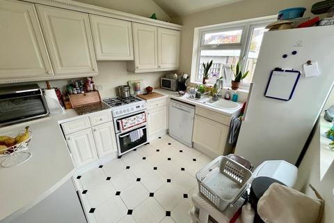 4 bedroom semi-detached house for sale, Park Lane, Wallington