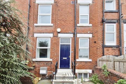 2 bedroom terraced house to rent, Sowood Street, Leeds LS4