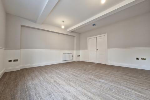 2 bedroom apartment to rent, Market Street, Lichfield