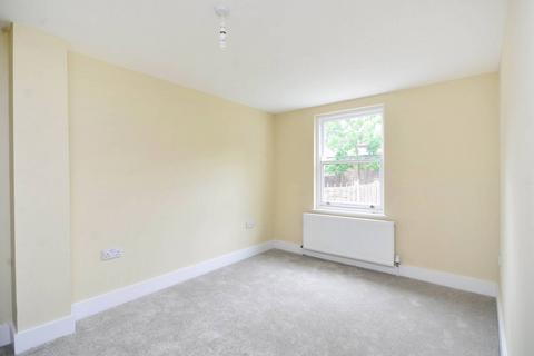 Flat 1, 64 Filey Avenue, London, N16 6JJ