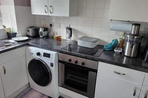 1 bedroom flat to rent, Harlinger Street, London