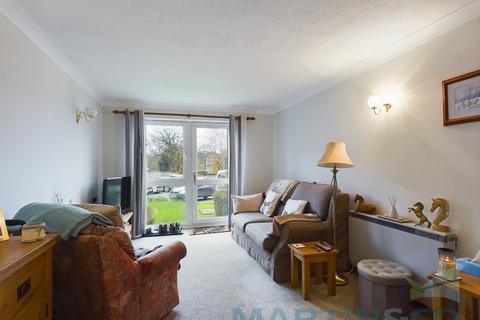 1 bedroom ground floor flat for sale, Cowfold , Sussex