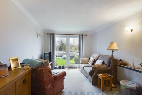 1 bedroom ground floor flat for sale, Cowfold , Sussex