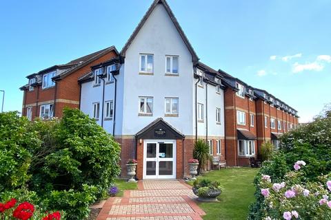 2 bedroom retirement property for sale, Shannock Court, Sheringham NR26