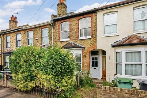 3 bedroom terraced house to rent, Ronver Road, London SE12