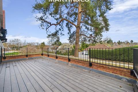 undefined, Oakingham Court, Heath Hill Road North