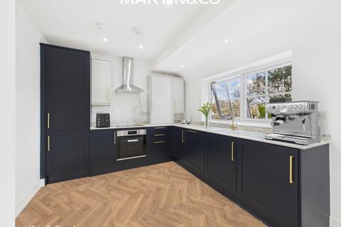 undefined, Oakingham Court, Heath Hill Road North
