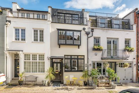 3 bedroom mews for sale, Rutland Mews South, Knightsbridge SW7