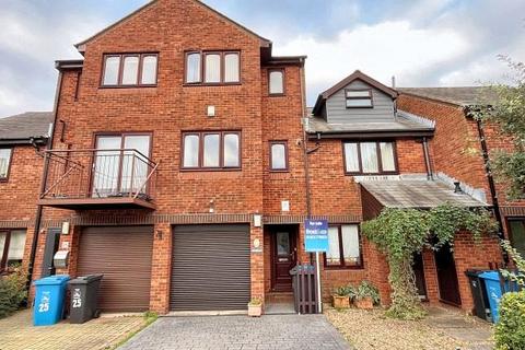 3 bedroom terraced house for sale, Waldren Close, Baiter Park, Poole, Dorset, BH15