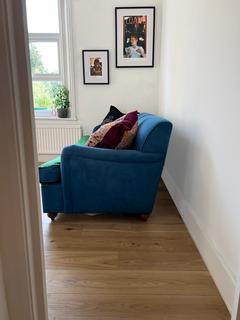 Flat B, 70 Wrentham Avenue, London, NW10 3HG