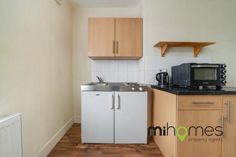 Studio to rent, Brooksby's Walk, London