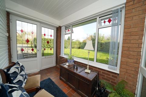 3 bedroom detached bungalow for sale, Heath Lane, Chester