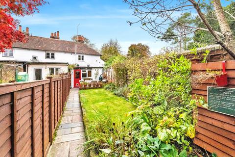 2 bedroom end of terrace house for sale, Anstey Road, Alton GU34