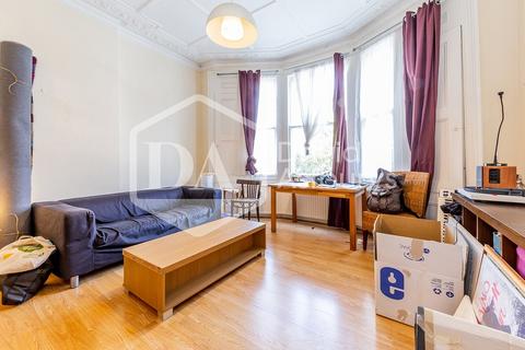 undefined, Muswell Avenue, Muswell Hill, London