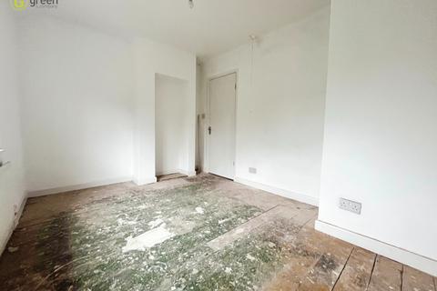 28 Foden Road, Birmingham, B42 2EW