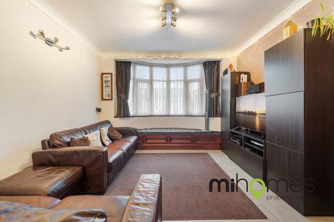 3 bedroom terraced house for sale, Woodfield Drive, EN4