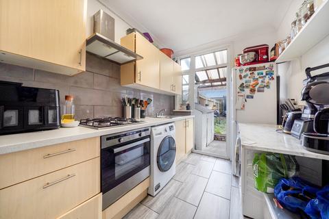 3 bedroom terraced house for sale, Newark Crescent, London