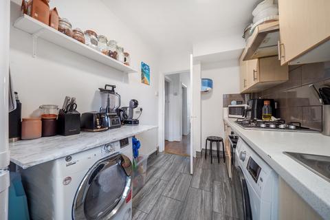 3 bedroom terraced house for sale, Newark Crescent, London