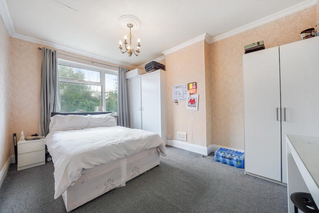 50 Newark Crescent - v Sp Py8bq59s Byu GEe HXI
