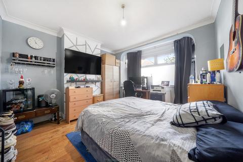 50 Newark Crescent, London, NW10 7BA