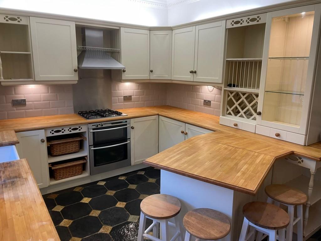 Kitchen 2
