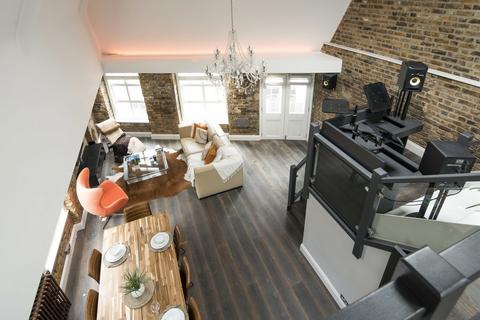 Flat 3, 51 Tabernacle Street, London, EC2A 4AA