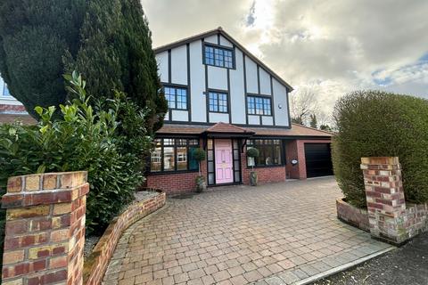 6 bedroom detached house for sale, Lumber Lane, Manchester M28