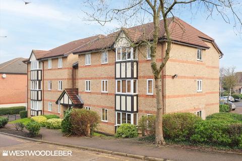 2 bedroom apartment to rent, Fallow Rise, Hertford SG13