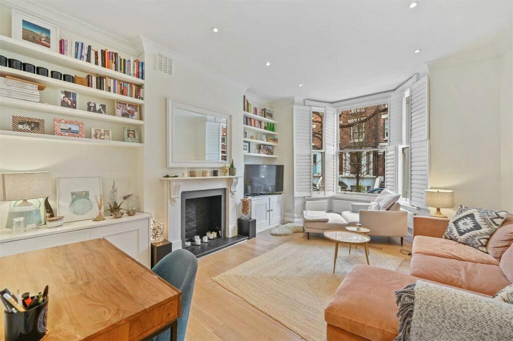 Westwick Gardens, London, W14 2 bed apartment to rent £3,683 pcm (£