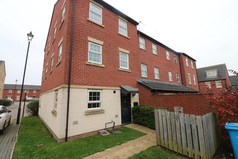 2 bedroom end of terrace house to rent, Jensen Mews, Hull