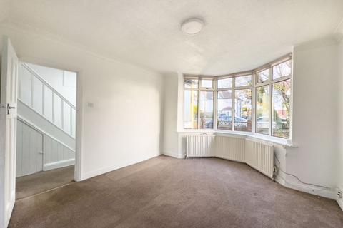 3 bedroom semi-detached house to rent, Camrose Avenue, Edgware