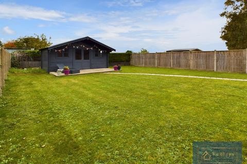 4 bedroom detached bungalow for sale, East Fen Road, Isleham, Ely