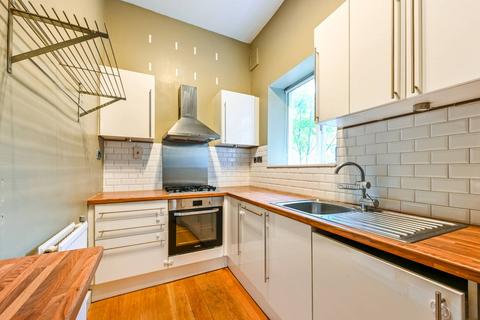 1 bedroom flat for sale, Brecknock Road, Kentish Town, London, N7