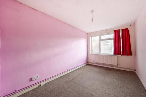 3 bedroom semi-detached house to rent, Atkinson Road, E16, Beckton, London, E16