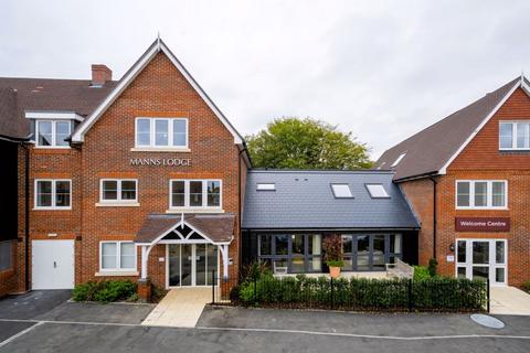 2 bedroom apartment for sale, Manns Lodge, Central Cranleigh