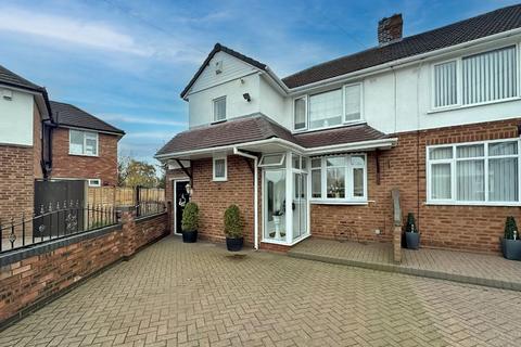 3 bedroom semi-detached house for sale, Himley Close, Willenhall