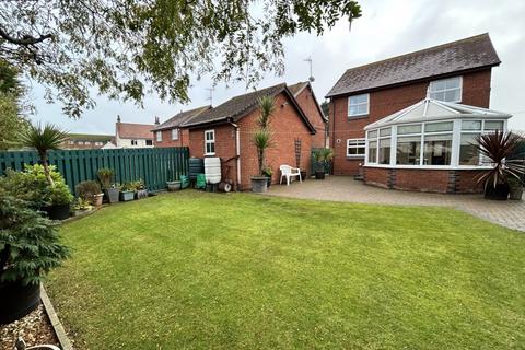 4 bedroom detached house for sale, The Cloisters, Rhos on Sea