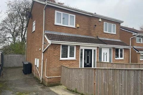 2 bedroom semi-detached house to rent, Wastwater Drive, Bradford BD6