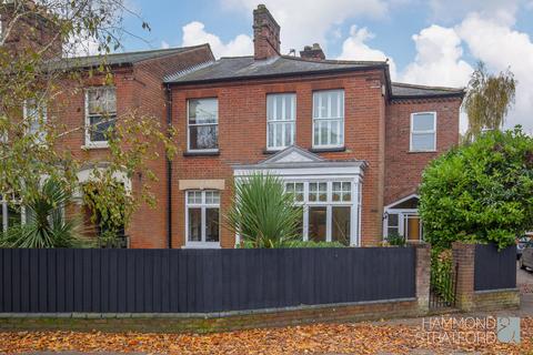 4 bedroom semi-detached house for sale, Mile End Road, Norwich