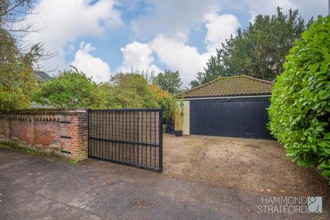 4 bedroom semi-detached house for sale, Mile End Road, Norwich