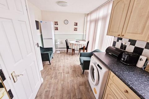 26 Geeson Close, Birmingham, B35 6NU